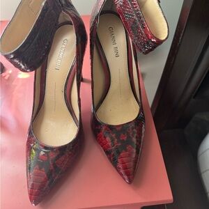 Like new Gianni Bini heels